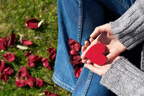 Heart in hands - Photo by Engin Akyurt from Pexels